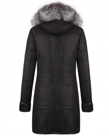 Długi płaszcz zimowy